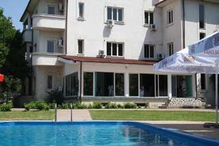 Отель Hotel Paradis Слатина-0